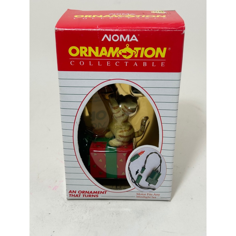 NOMA Ornamotion Rotating Christmas Ornament Vintage 1989 Cat on Present 89015